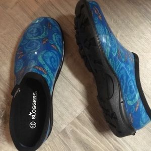 Blue garden Sloggers - brand new